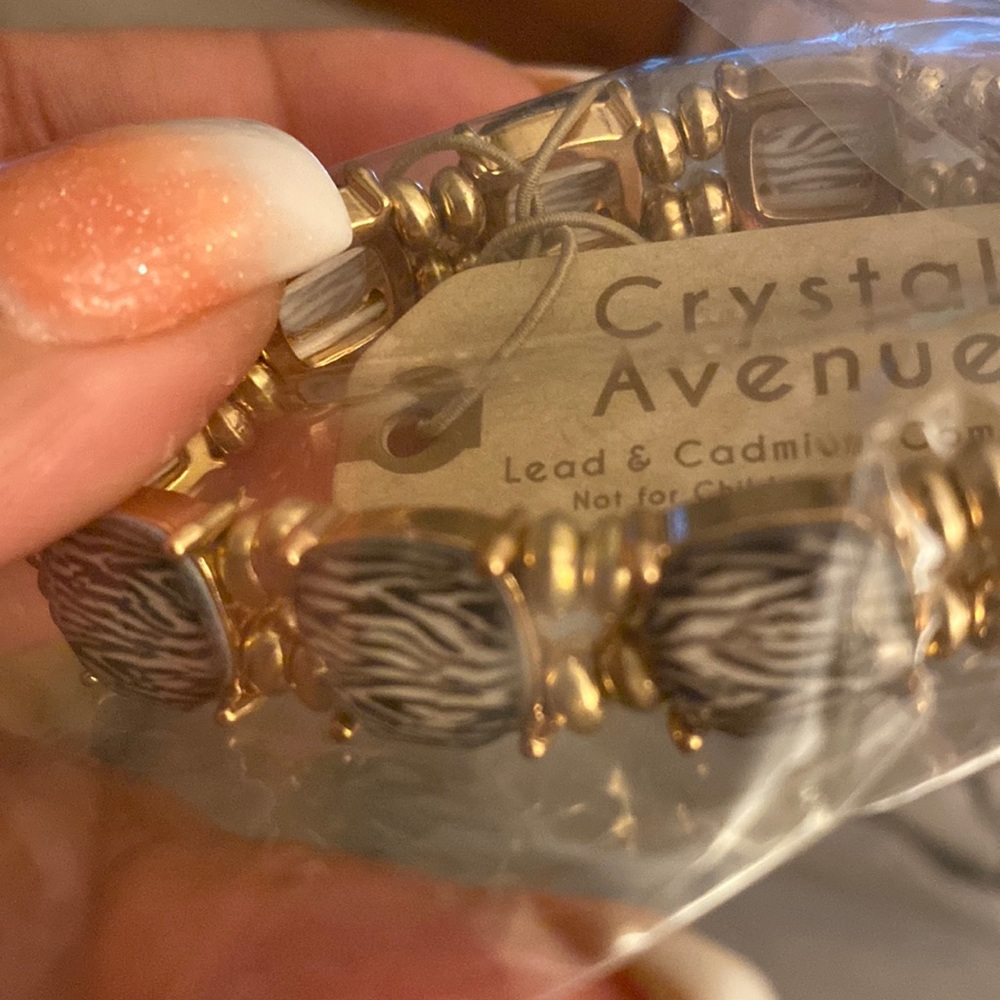 NWT ZEBRA 🦓 PRINT STRETCH BRACELET - Picture 4 of 4